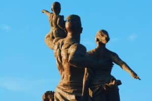 photo du monument de la renaissance africaine au senegal